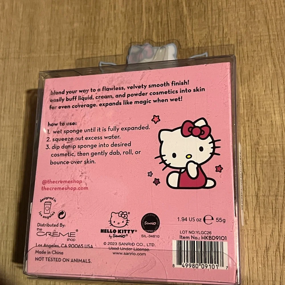 Hello Kitty x Creme Shop Beauty Blenders